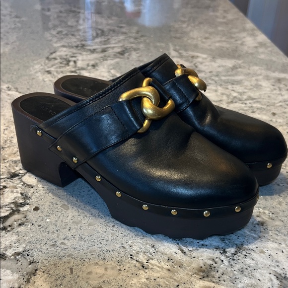 AEROSOLES Shoes - AEROSOLES Crosby Black Mules with Gold Accents Size 9